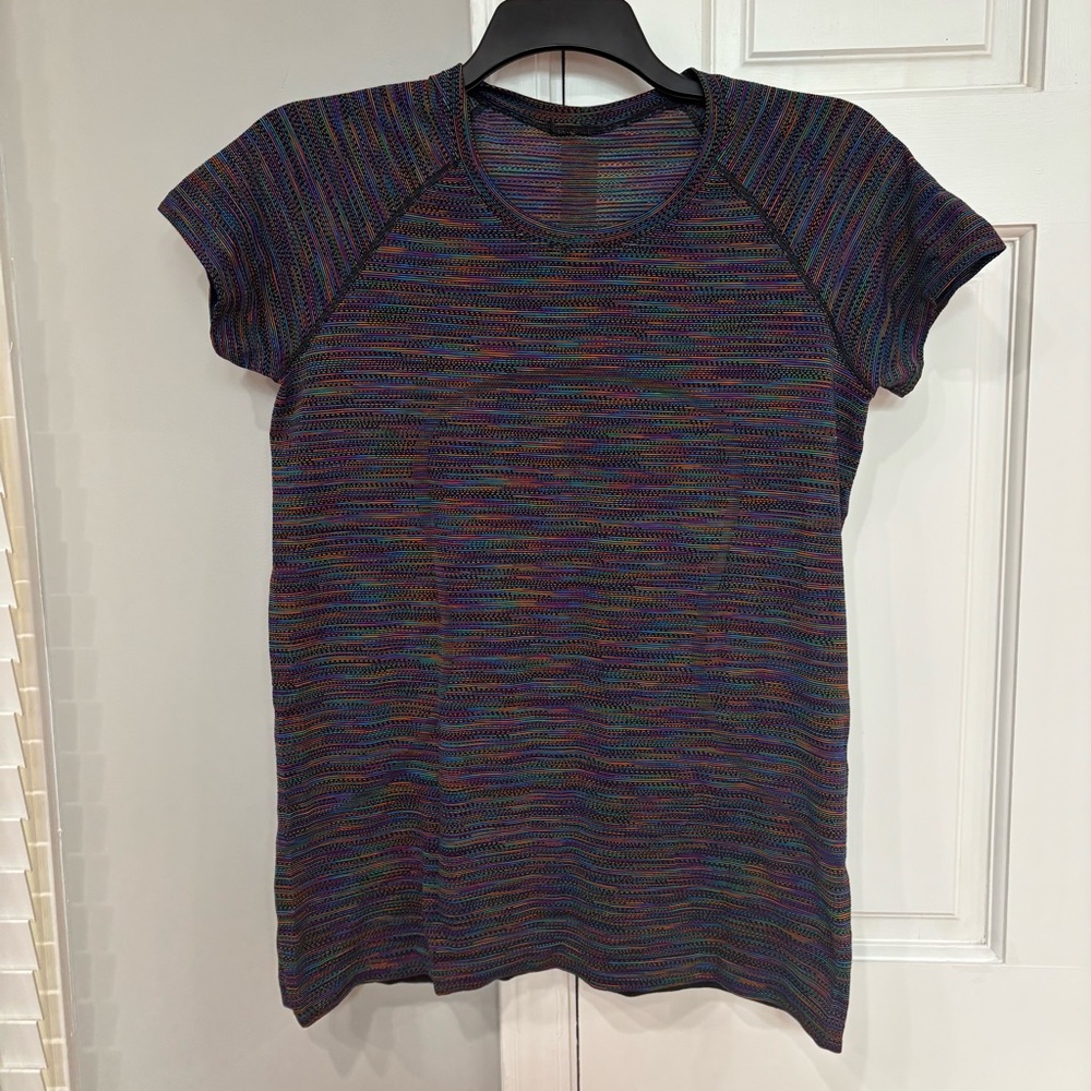 Lululemon size 12 swiftly tee